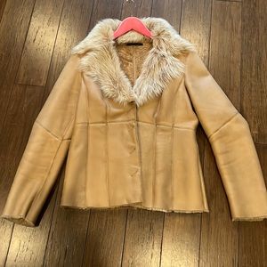 Wrap yourself in Luxury with this Elie Tahari shearling jacket! So warm